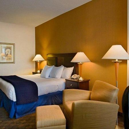 Doubletree Dayton-Downtown Otel Oda fotoğraf